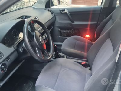 Usata VW Polo 45 CV (33 kW) 2001 Grigio Berlina