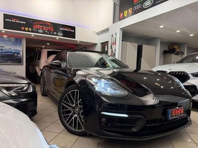Usata Porsche Panamera 330 CV (242 kW) 2021 Nero Berlina