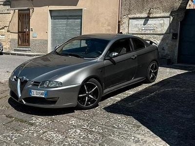 Usata Alfa Romeo GT 150 CV (110 kW) 2004 Grigio Coupé