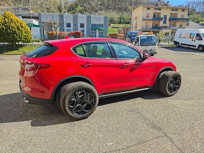 Usata Alfa Romeo Stelvio Executive 209 CV (153 kW) 2018 Rosso SUV
