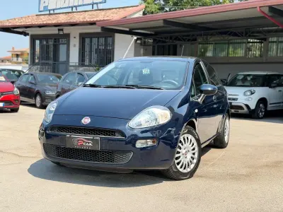 Usata Fiat Punto Street 75 CV (55 kW) 2014 Blu Utilitaria