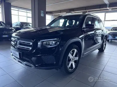 Usata Mercedes GLB200 150 CV (110 kW) 2023 Nero SUV