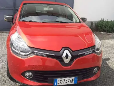 Usata Renault Clio IV 90 CV (66 kW) 2014 Rosso Berlina