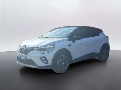 Usata Renault Captur Intens 143 CV (105 kW) 2022 Bianco SUV
