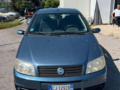 Gebraucht Fiat Punto 131 PS (96 kW) 2004 Grau Kleinwagen