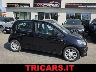 Usata VW up! move up! 68 CV (50 kW) 2016 Nero Utilitaria
