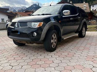 Usata Mitsubishi L200 115 CV (84 kW) 2006 Nero Pick-up