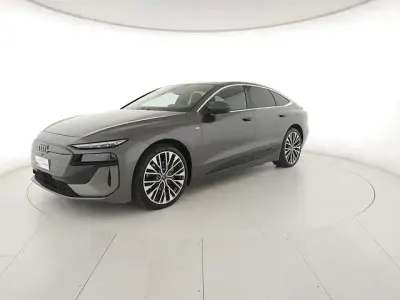 Usata Audi A6 e-tron S-Line 210 kW (286 CV) 2025 Grigio daytona perla Berlina