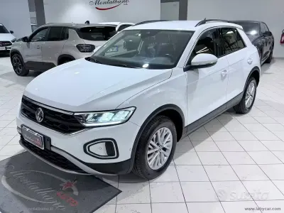 Usata VW T-Roc R-line 110 CV (80 kW) 2022 Bianco SUV