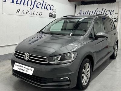 Usata VW Touran Executive 115 CV (84 kW) 2019 Argento Monovolume