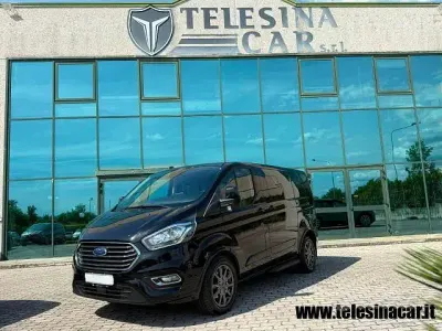 Usata Ford Tourneo Custom 131 CV (96 kW) 2021 Nero Furgone