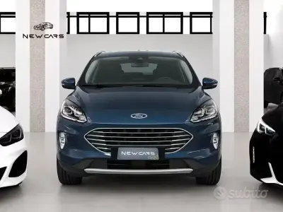 Usata Ford Kuga Titanium 120 CV (88 kW) 2021 Bluazzurro SUV