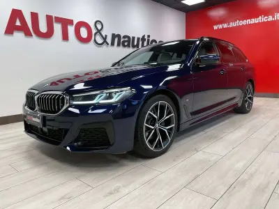 Usata BMW 520 M Sport 190 CV (139 kW) 2022 Blu/azzurro Station wagon