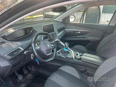 Usata Peugeot 3008 2019 Blu SUV