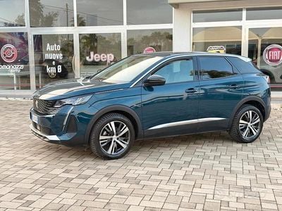 Usata Peugeot 3008 Allure 131 CV (96 kW) 2022 Blu SUV