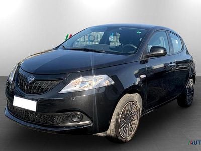 Usata Lancia Ypsilon Silver 69 CV (50 kW) 2023 Nero Utilitaria
