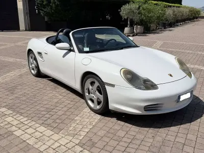 Usata Porsche 986 Boxster 228 CV (167 kW) 2004 Bianco Cabrio