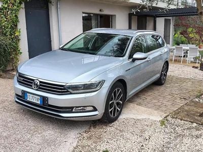 Usata VW Passat 150 CV (110 kW) 2016 Grigio Berlina