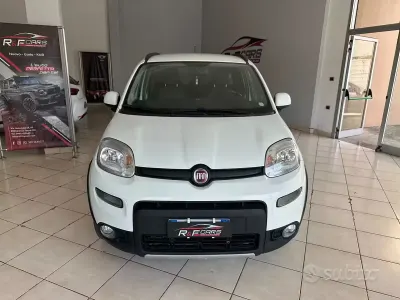 Usata Fiat Panda 4x4 S 95 CV (69 kW) 2017 Bianco Utilitaria