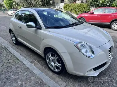 Usata Alfa Romeo MiTo 79 CV (58 kW) 2010 Bianco Utilitaria