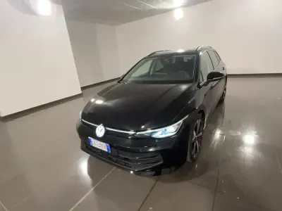 Usata VW Golf VIII Edition 115 CV (84 kW) 2024 Nero Station wagon