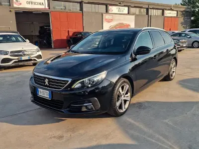 Usata Peugeot 308 Allure 131 CV (96 kW) 2018 Nero Station wagon