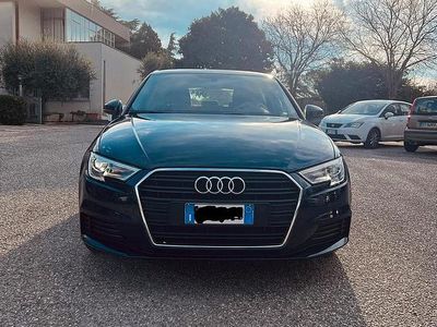 Usata Audi A3 Business 150 CV (110 kW) 2019 Blu Berlina