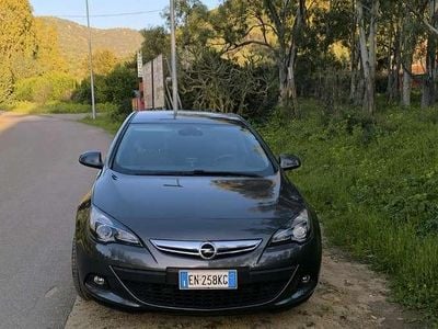Usata Opel Astra GTC Cosmo 131 CV (96 kW) 2012 Berlina