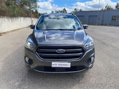Usata Ford Kuga ST 150 CV (110 kW) 2017 Grigio SUV