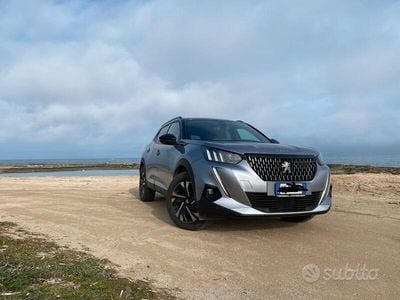 Usata Peugeot 2008 GT-line 131 CV (96 kW) 2021 Grigio SUV