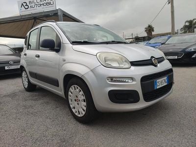 Usata Fiat Panda Lounge 69 CV (50 kW) 2014 Argento Utilitaria