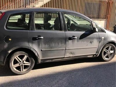 Grigio Usata 2006 Ford C-MAX Monovolume | 700 €