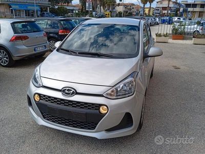Argento Usata 2019 Hyundai i10 Utilitaria | 13.500 € (Molto cara)