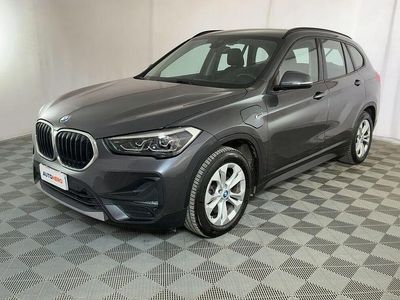 Usado BMW X1 Advantage 220 HP (161 kW) 2021 Cinzento SUV