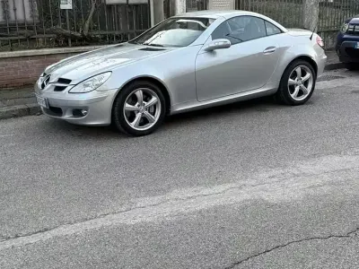 Usata Mercedes SLK350 272 CV (200 kW) 2004 Grigio Cabrio
