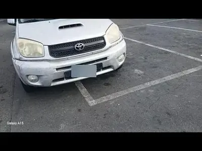 Usata Toyota RAV4 116 CV (85 kW) 2005 Grigio SUV