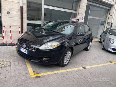 Usata Fiat Bravo Dynamic 120 CV (88 kW) 2010 Grigio Utilitaria
