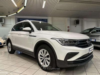 Usata VW Tiguan Life 150 CV (110 kW) 2021 Bianco SUV