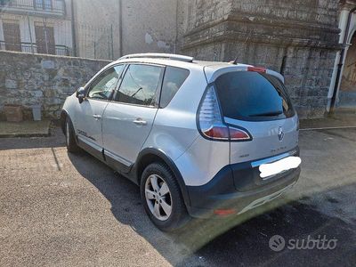Usata Renault Scénic III 110 CV (80 kW) 2014 Grigio Monovolume