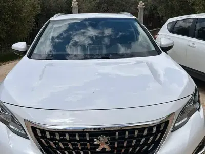 Usata Peugeot 3008 131 CV (96 kW) 2019 Bianco SUV