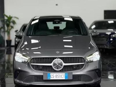 Usata Mercedes B180 Advanced 116 CV (85 kW) 2024 Grigio Monovolume