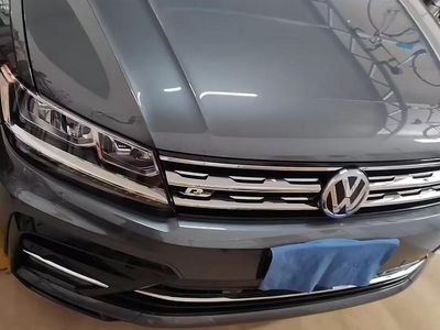Używany VW Tiguan R-line 131 KM (96 kW) 2019 Szary SUV