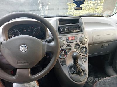 Usata Fiat Panda 69 CV (50 kW) 2005 Grigio Berlina