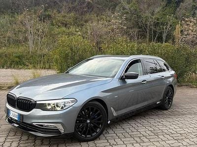 Usata BMW 520 Luxury Line 190 CV (139 kW) 2017 Grigio Station wagon