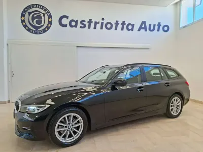 Usata BMW 320 Advantage 190 CV (139 kW) 2020 Nero Station wagon