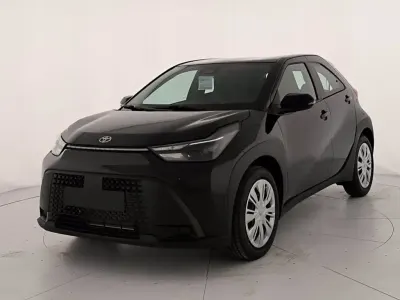 Nuova Toyota Aygo X 116 CV (85 kW) 2026 Black met SUV