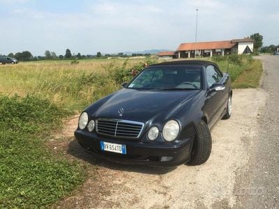 Usata Mercedes CLK200 Avantgarde 192 CV (141 kW) 2001 Blu/azzurro Cabrio