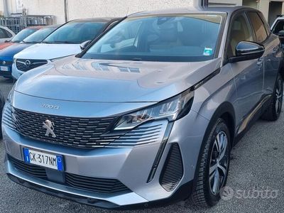 Usata Peugeot 3008 Allure 131 CV (96 kW) 2022 Grigio SUV