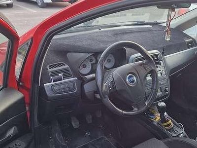 Usata Fiat Grande Punto Sport 131 CV (96 kW) 2008 Rosso Utilitaria