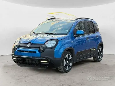 Usata Fiat Panda Cross Cross 69 CV (50 kW) 2025 Blu Utilitaria